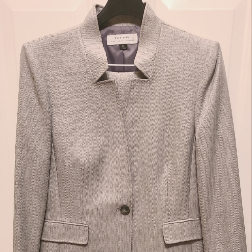 Tahari Pants Suit SZ 10